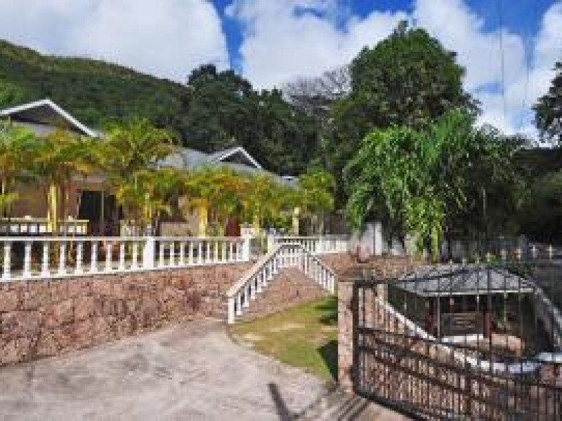 ACQUARIO GUESTHOUSE