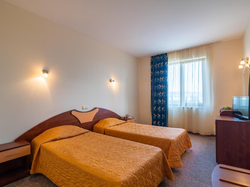 ADAMO HOTEL