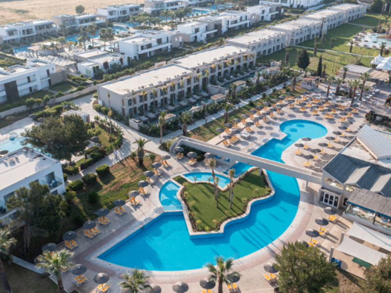AKTI COAST CLUB
