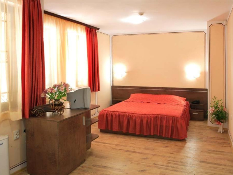 Alafrangite Hotel