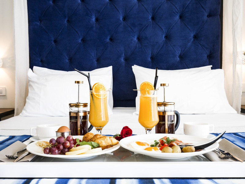 ALOE BOUTIQUE & SUITES Adults only 16+