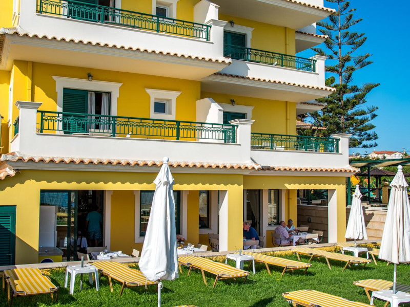 Andreolas Luxury Suites