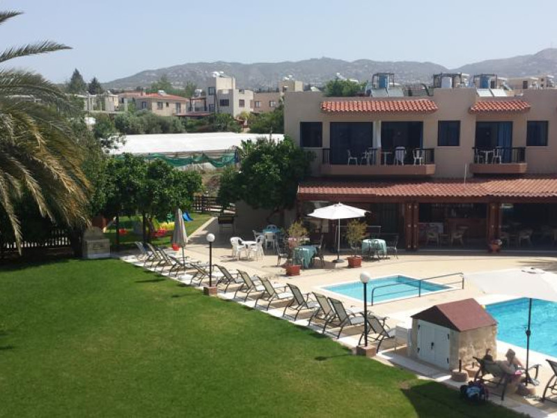 Anna Apartments