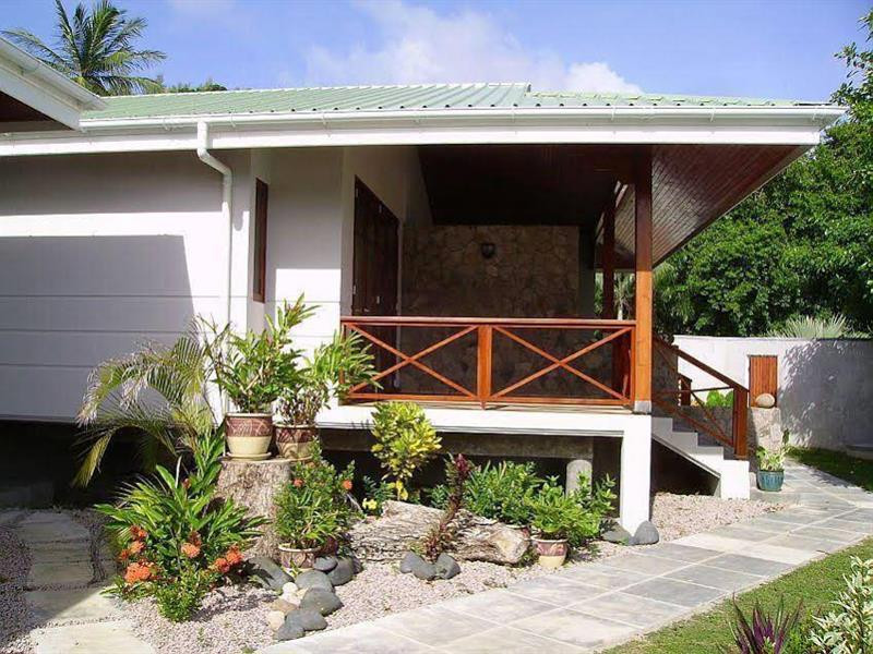 ANSE SOLEIL BEACHCOMBER M