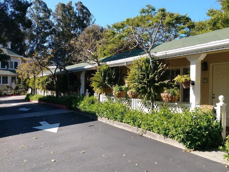 Apple Farm Inn
