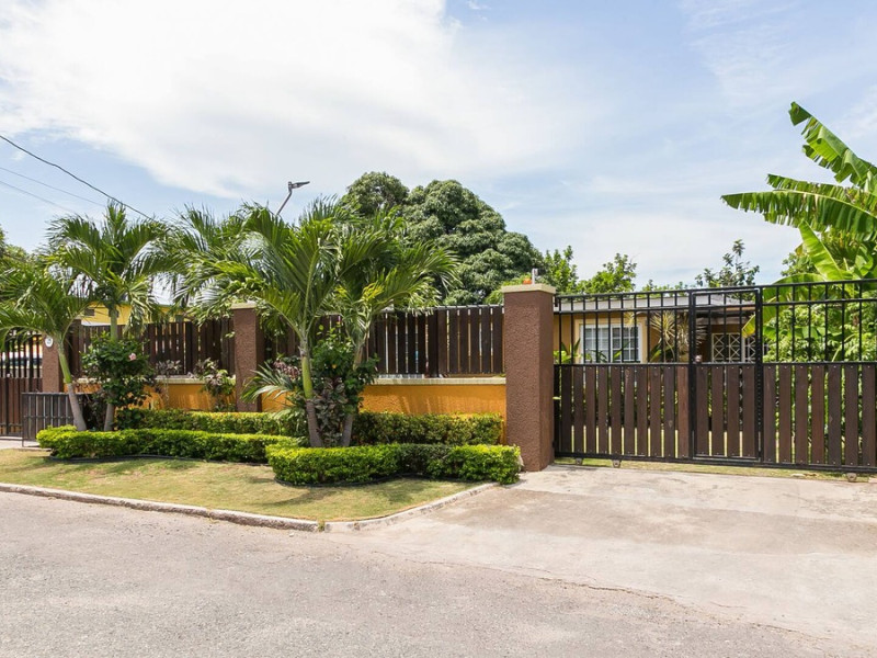 AquaHaven Retreat in Kingston