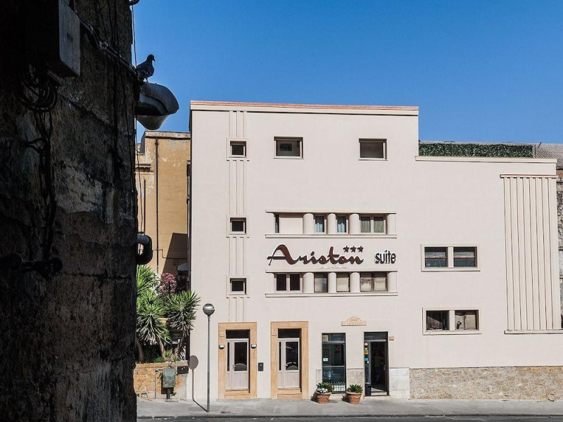 Ariston Suite