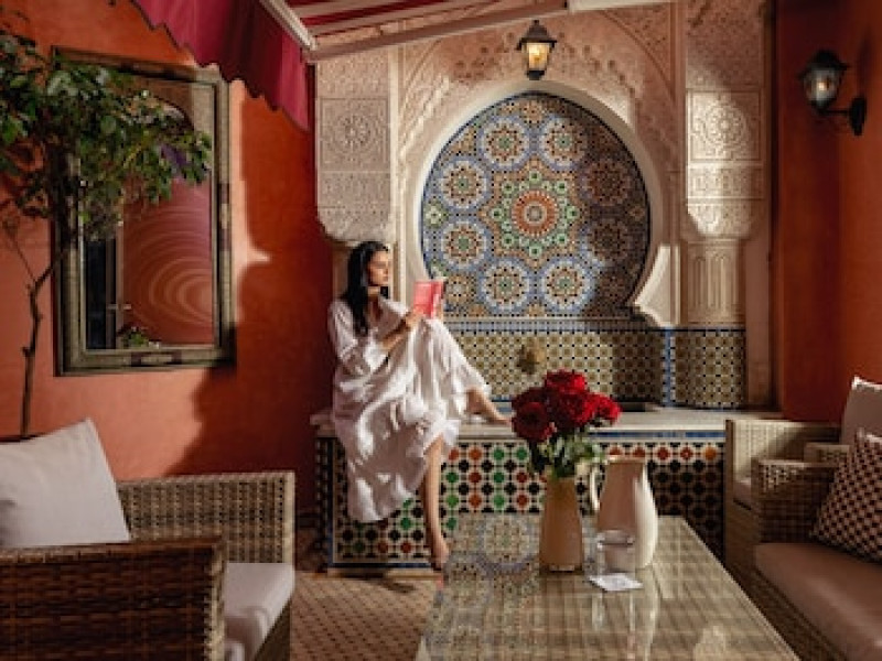 ART PALACE SUITES AND SPA