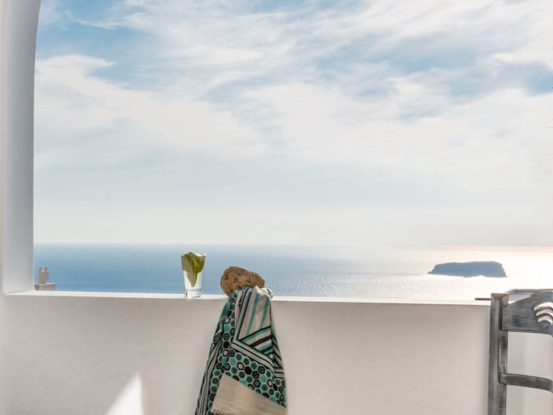 Aspronisi Luxury Villa