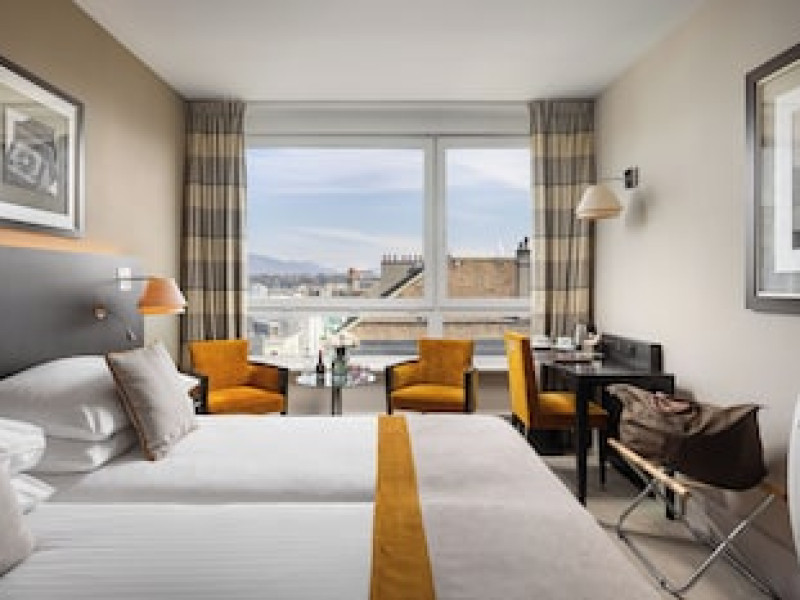 AUTEUIL MANOTEL