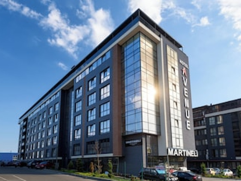 AVENUE DELUXE