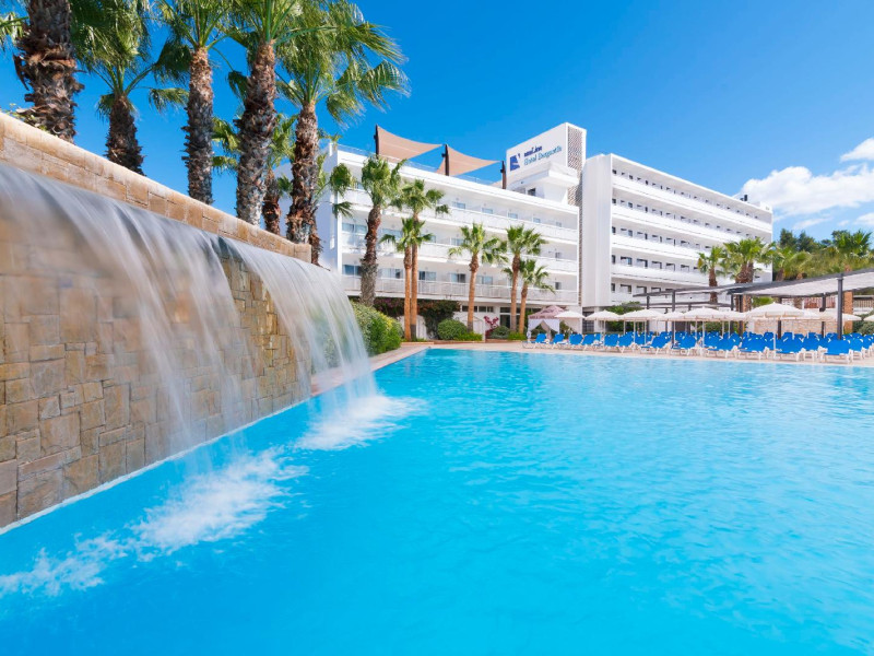 Azuline Hotel  Bergantin