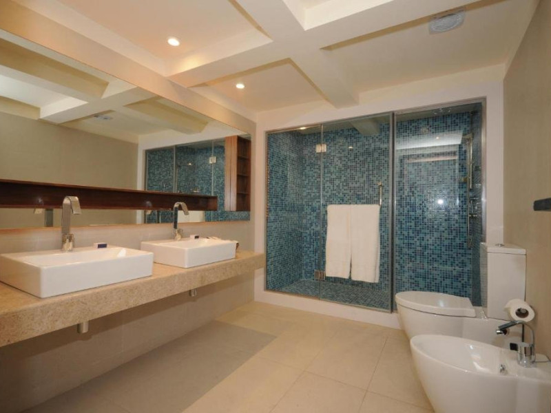 Al Bander Resort