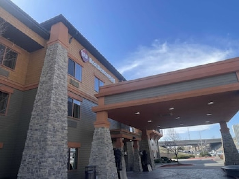 BEST WESTERN PREMIER KC SPEEDWAY INN & SUITES