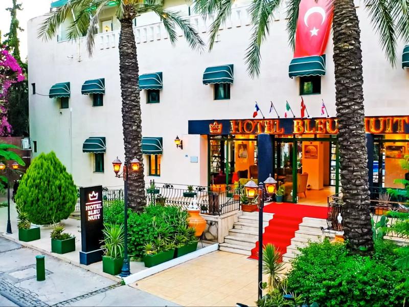 BLEU NUIT HOTEL