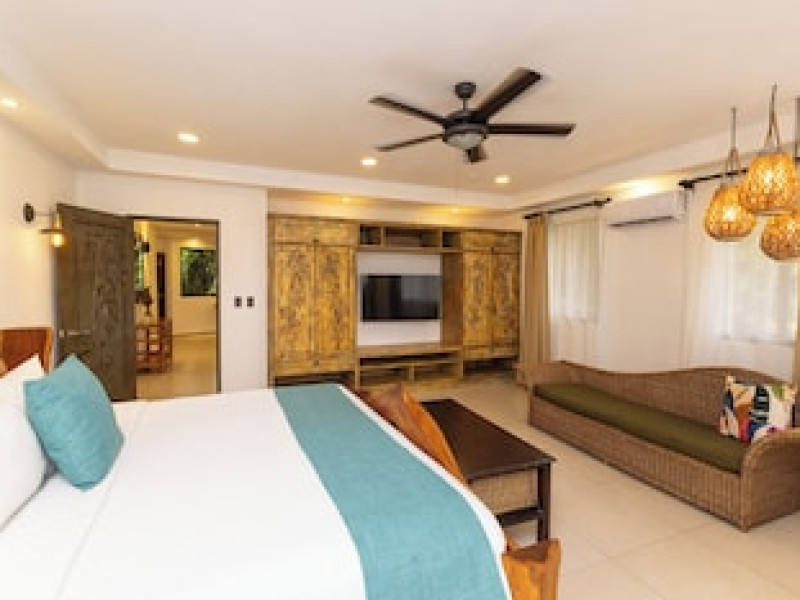 BYBLOS RESORT & CASINO