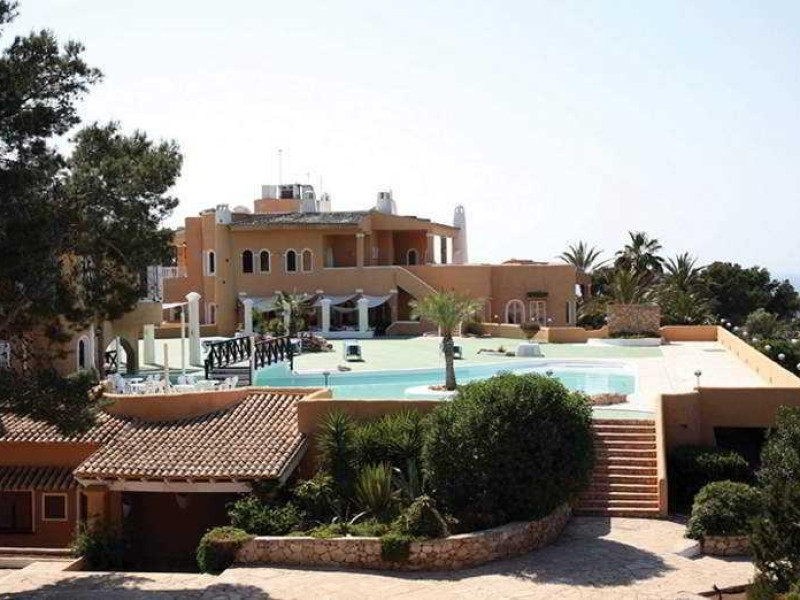 Cala Vadella Resort