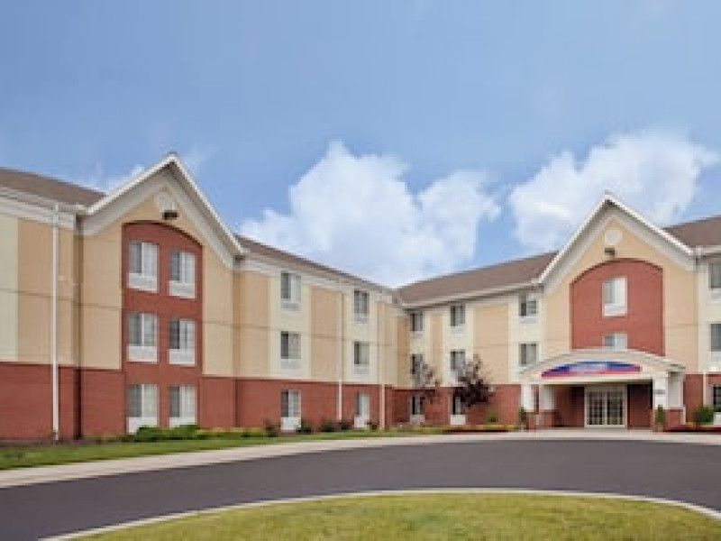 CANDLEWOOD SUITES KANSAS CITY SPEEDWAY