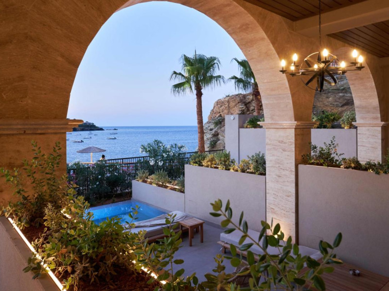 Castello Infinity Suites - Adults Only (16+) Hotel