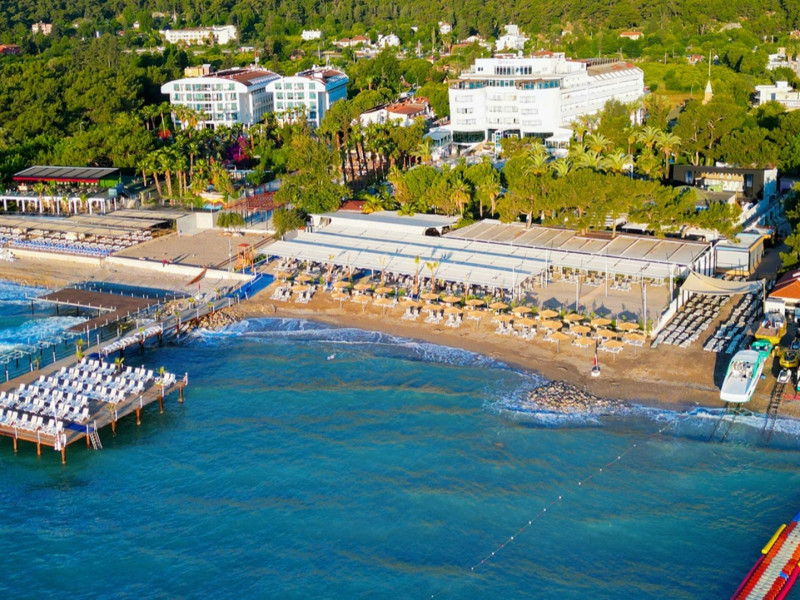 CATAMARAN RESORT HOTEL