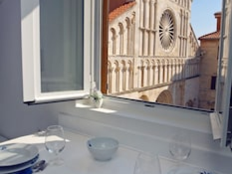 Central Apartments - Integrated Hotel