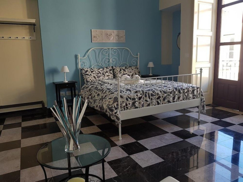 Central Suites