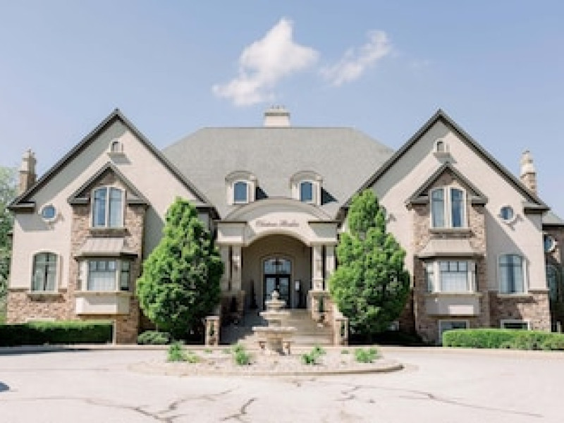 CHATEAU AVALON