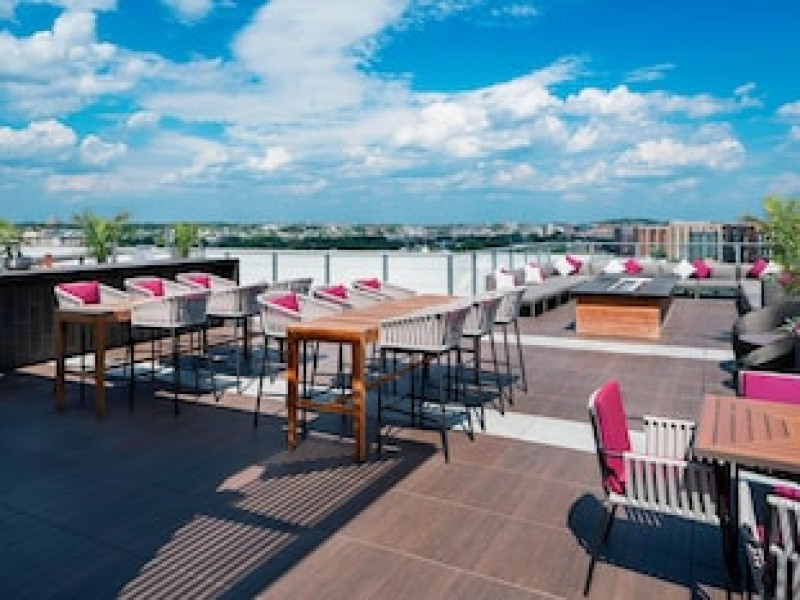 COURTYARD BY MARRIOTT WASHINGTON DOWNTOWN/CONVENTION CENTER