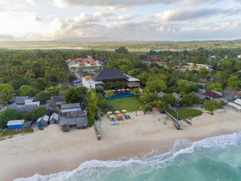 d' Nusa Beach Club and Resort