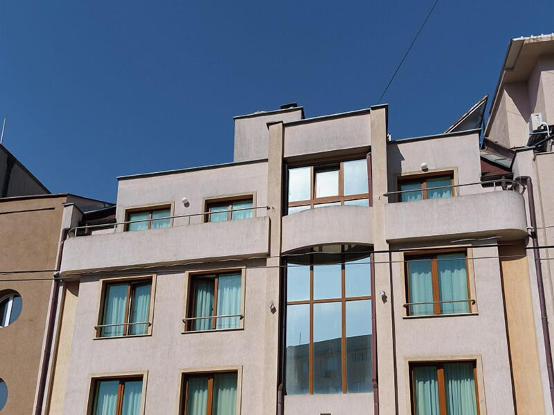 Dionis Hotel