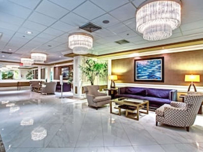 DOUBLETREE BY HILTON GRAND BISCAYNE BAY