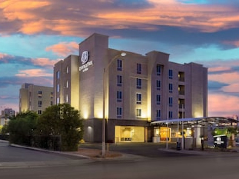 DOUBLETREE BY HILTON LAS VEGAS EAST FLAMINGO