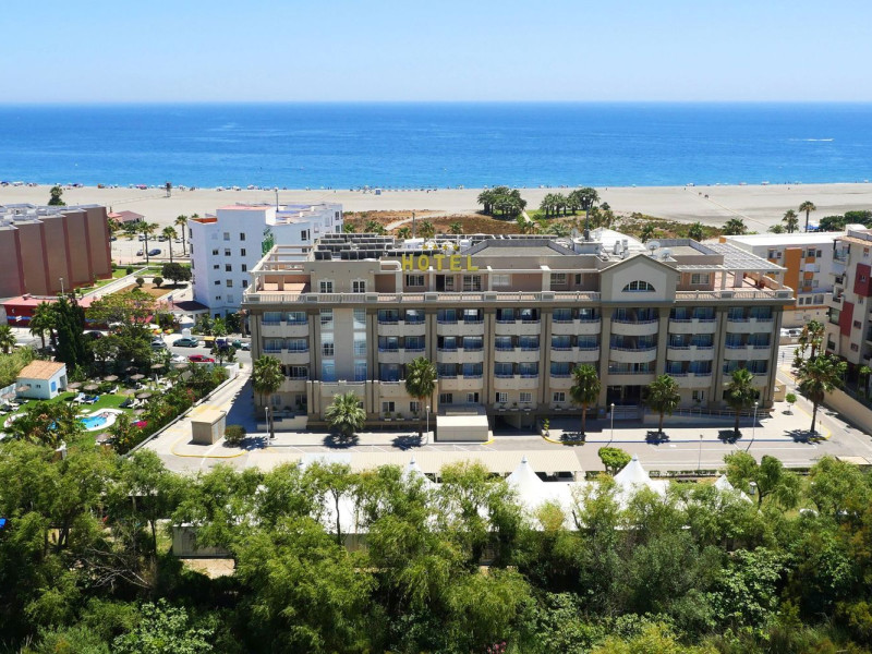 Elba Motril Beach & Business