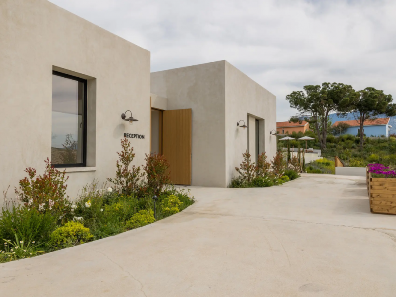 ELIAMOS VILLAS HOTEL AND SPA