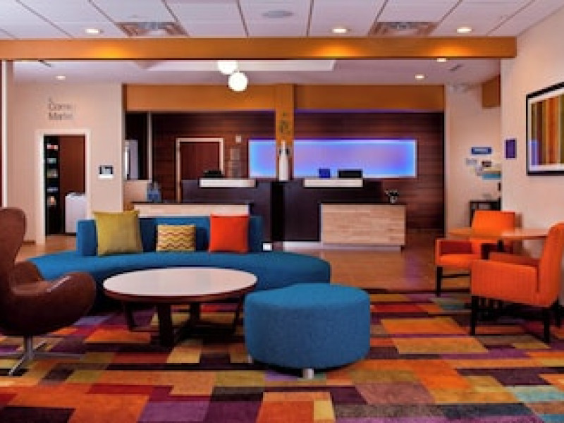 FAIRFIELD INN & SUITES BY MARRIOTT HOUSTON HOBBY AIRPORT.
