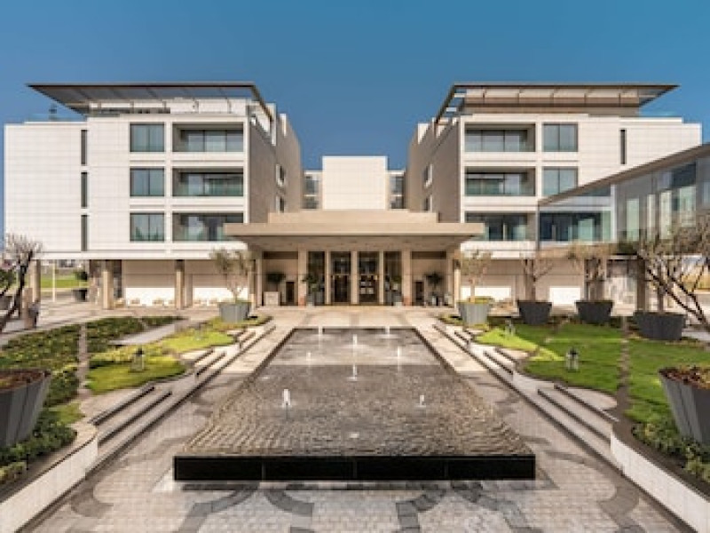 FAIRMONT LA MARINA HOTEL & RESIDENCES