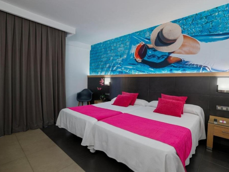 Flash Hotel