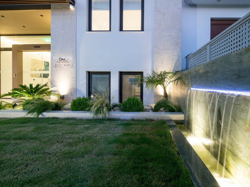 GM Exclusive Luxury Suites And SPA