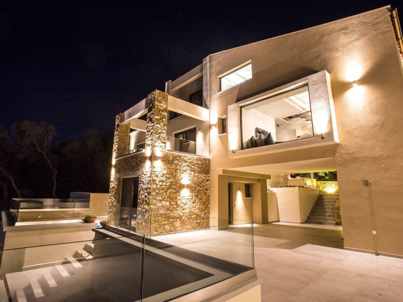 Golden Bay Suites & Maisonettes