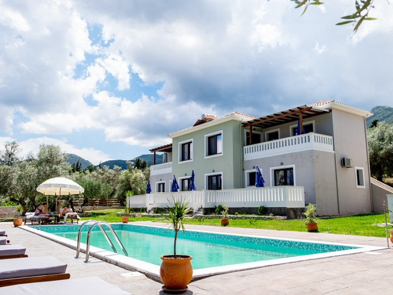 Golden Sun Villas