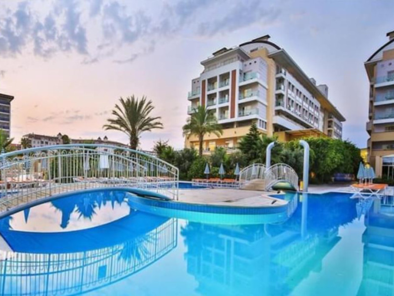 HEDEF RESORT HOTEL