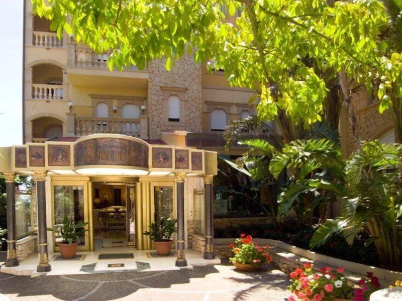 Hellenia Yachting Hotel