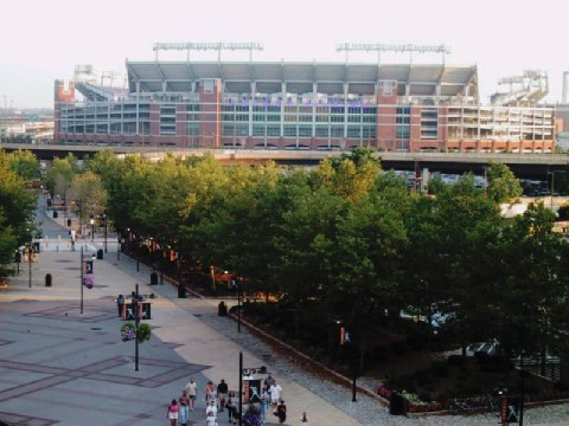 HOLIDAY INN EXPRESS BALTIMORE AT THE STADIUMS