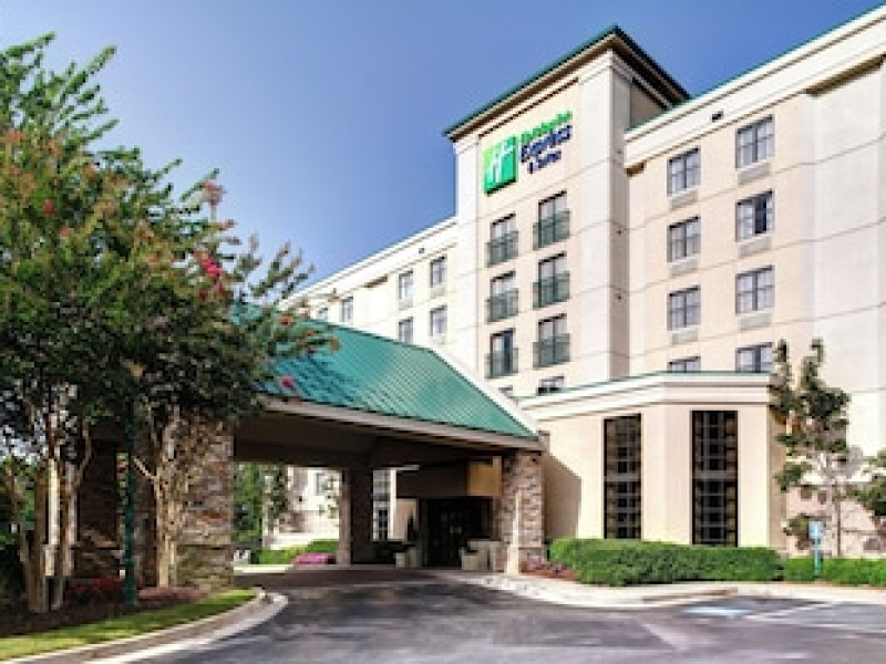 HOLIDAY INN EXPRESS & SUITES ATLANTA BUCKHEAD