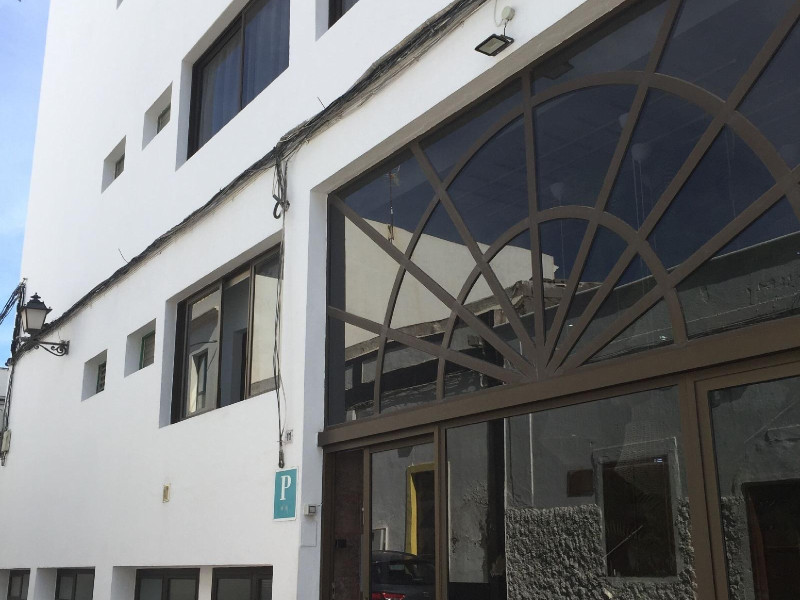 Hostal Residencia Cardona