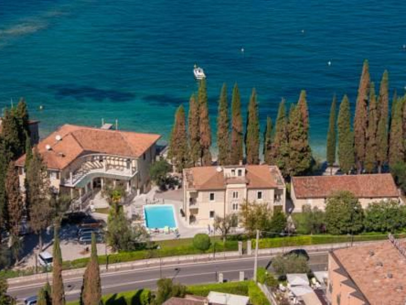 Hotel Baia Dei Pini