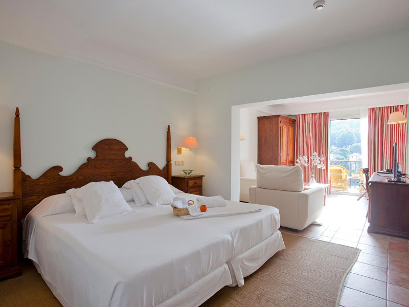 Hotel Cala Sant Vicenç - Adults Only + 16