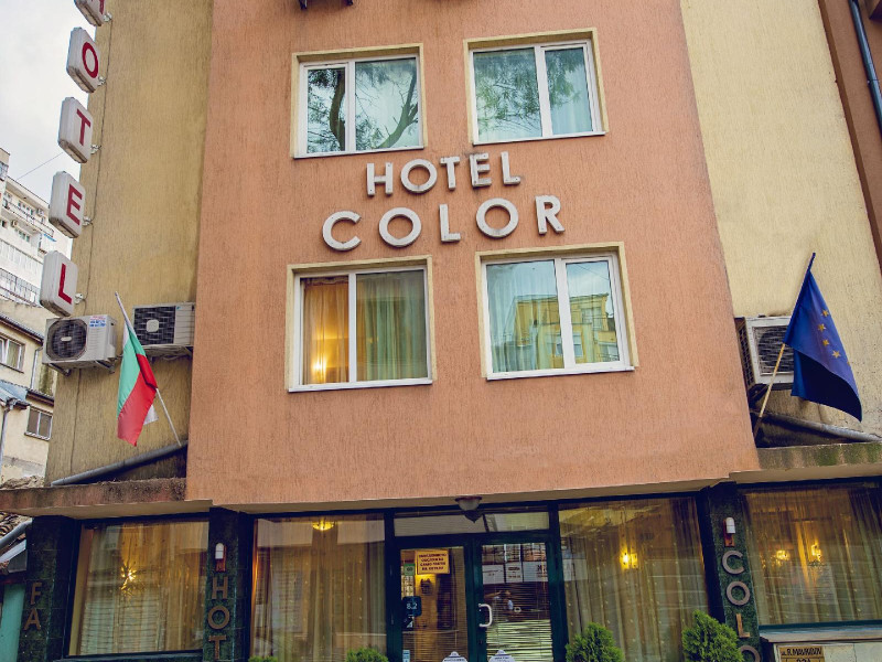 HOTEL COLOR