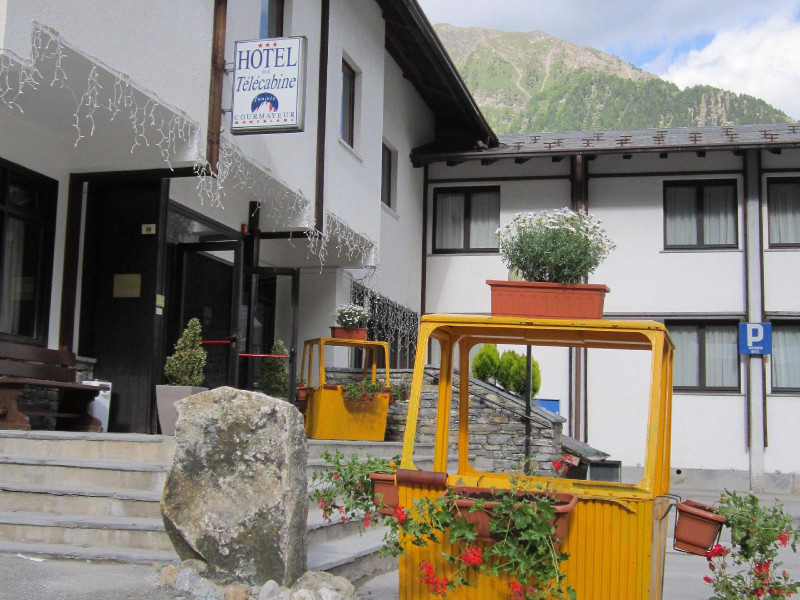 Hotel De La Telecabine