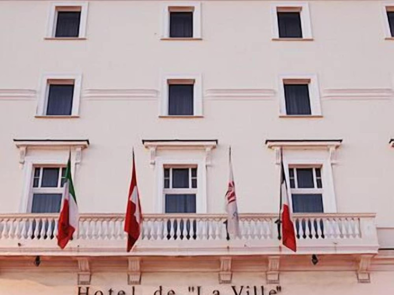 Hotel De La Ville